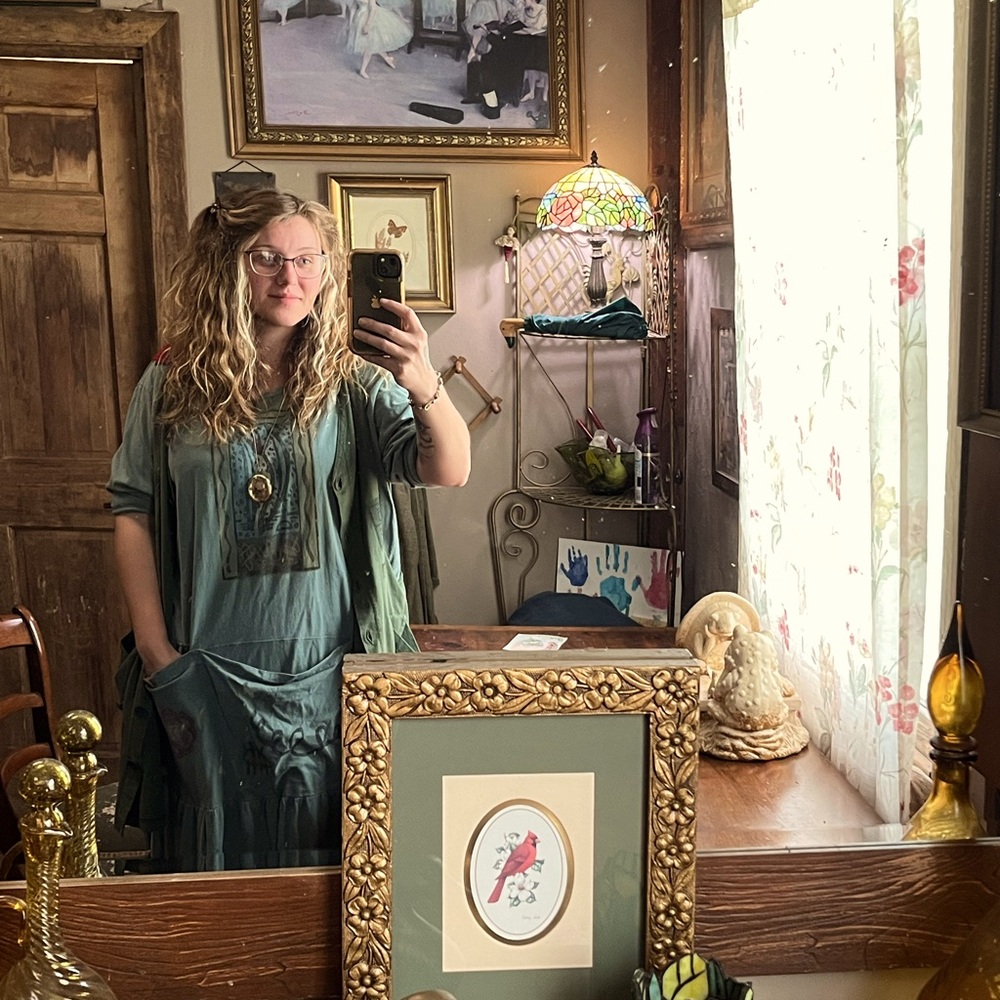 Meet your Posher, Madeline